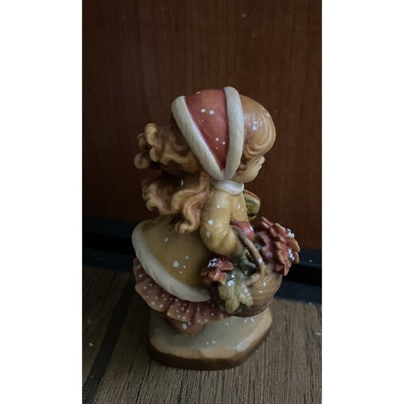 Vtg ANRI Yuletide Cheer Wood Carving Girl & Basket Figurine Signed Christmas - Picture 5 of 13